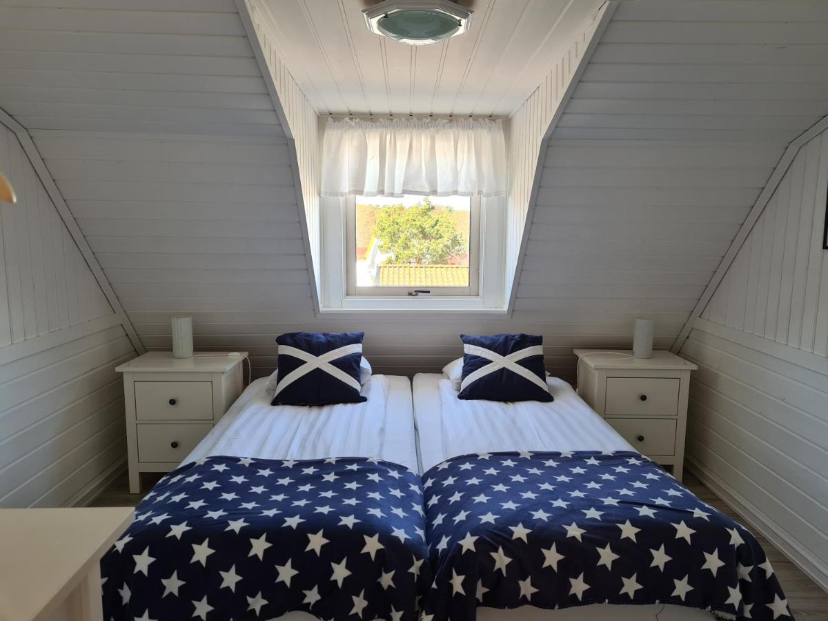 Missionshuset Bed & Breakfast Sandhamn Exterior photo